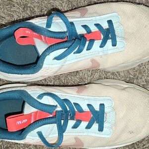 Nike Cream and Blue Sneakers with Modern Athletic Design